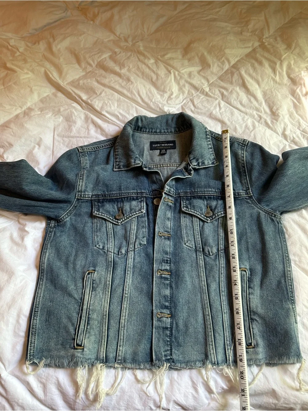Lucky Brand Faded Blue Denim Jean Jacket with Raw Hem - Picture 5 of 10
